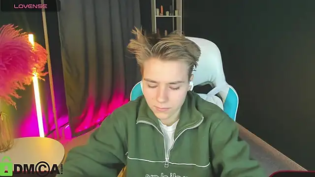 Snapshot of Jean_Wilsons chatting on March 18, 2025, 1:53 pm Jean Wilsons online show from March 18, 2025, 1:53 pm