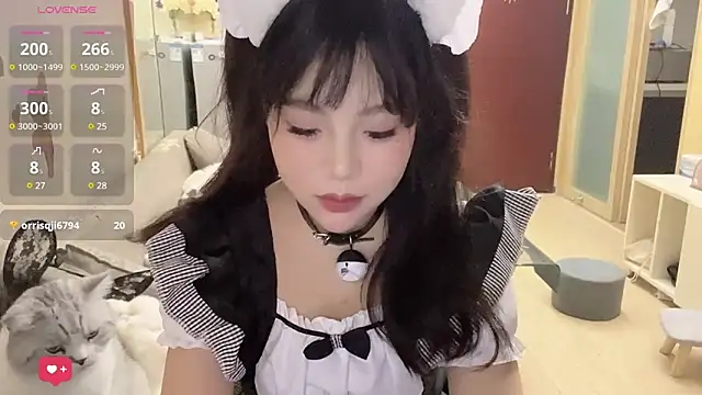 Yik-11 online show from March 4, 2025, 5:45 pm