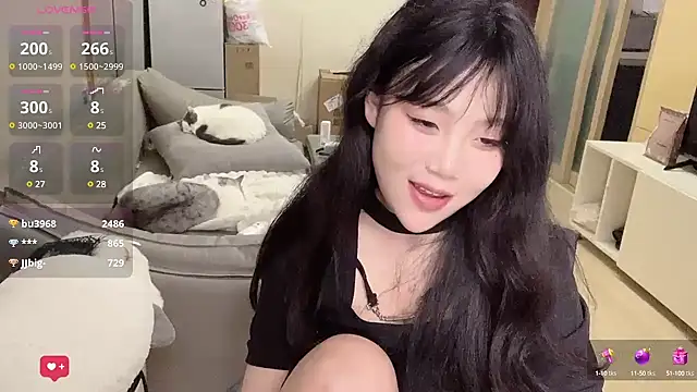 Yik-11 online show from March 8, 2025, 12:33 am