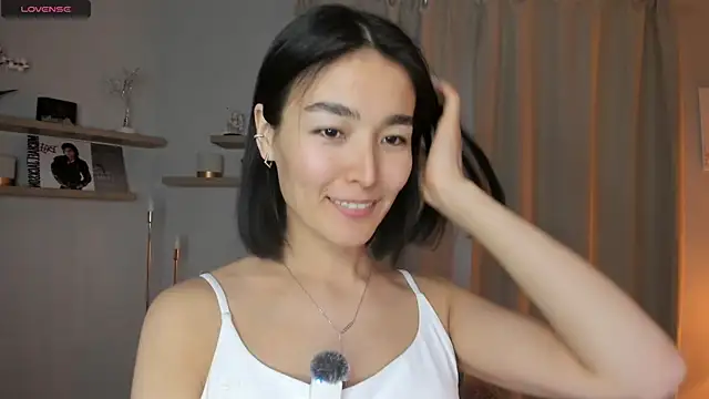 RanelDiva online show from December 16, 2025, 8:41 am