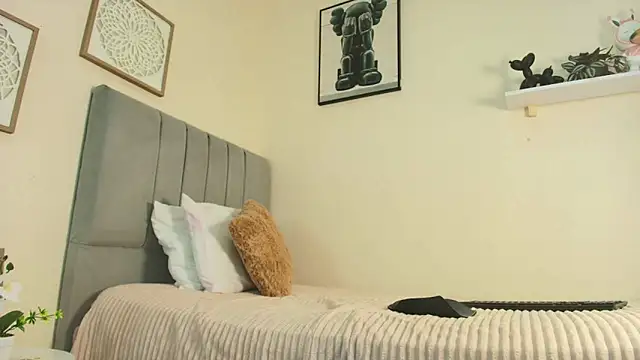 mary cute9 online show from April 14, 2026, 12:22 pm