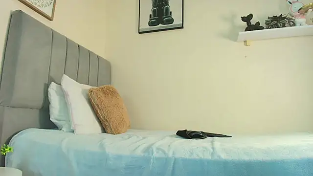 mary cute9 online show from April 15, 2026, 12:12 pm