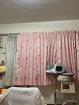 ladypaggy online show from October 11, 2025, 3:10 pm