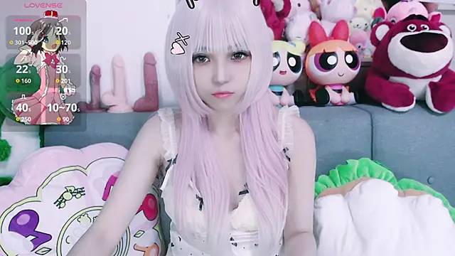 chenenna7 online show from October 1, 2025, 1:50 pm