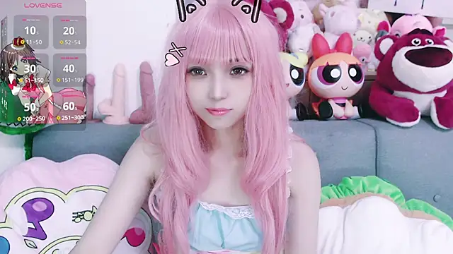 chenenna7 online show from October 2, 2025, 1:40 pm