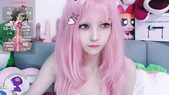 chenenna7 online show from October 15, 2025, 2:06 pm