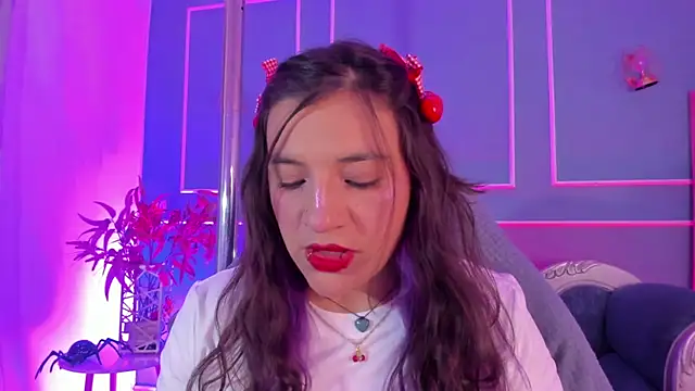 TaraTaylorr online show from February 17, 2026, 3:25 am