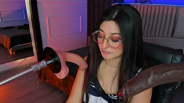 Gabrielakassi online show from October 7, 2025, 11:07 am