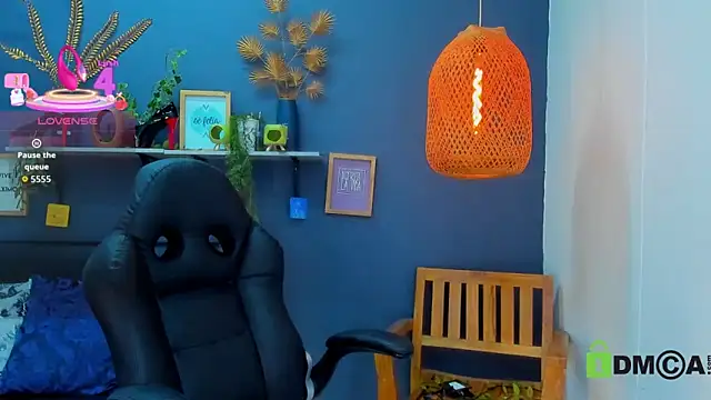 yessila parker online show from March 15, 2026, 9:26 am