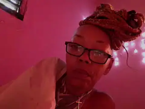 Ladyzee25 online show from March 10, 2026, 11:15 am