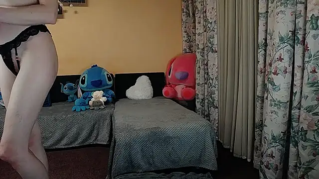 Maddison Summer online show from November 11, 2025, 10:32 pm