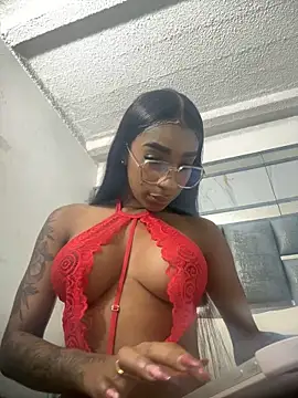 Angelesmith1 online show from November 25, 2025, 4:45 am