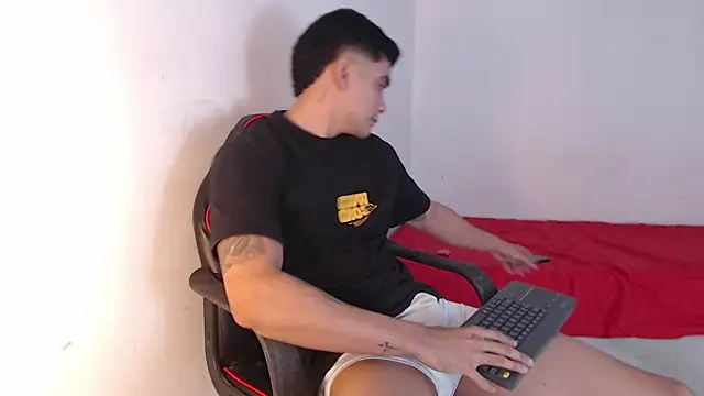 adam levis17 online show from September 29, 2025, 7:24 am