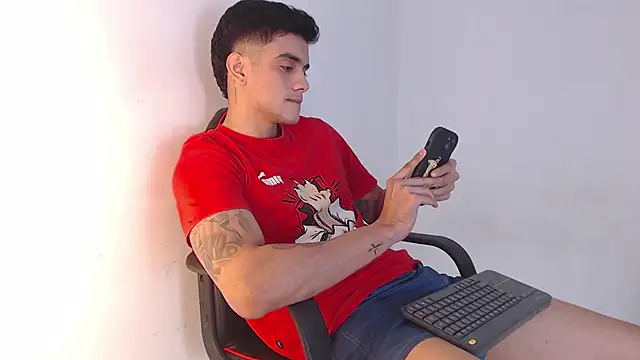 adam levis17 online show from October 27, 2025, 7:12 am