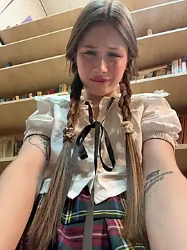 melicious  online show from December 1, 2025, 5:56 am