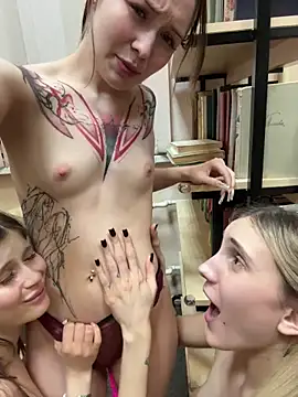 melicious  online show from March 8, 2026, 7:39 pm