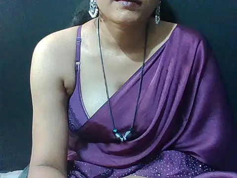 Snapshot of sugandha_bhabhi chatting on November 3, 2025, 4:52 pm sugandha bhabhi online show from November 3, 2025, 4:52 pm