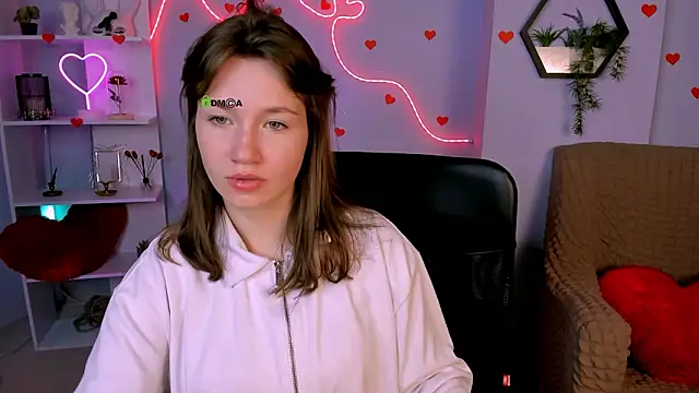 Snapshot of helli_belli chatting on February 11, 2026, 7:41 pm helli belli online show from February 11, 2026, 7:41 pm