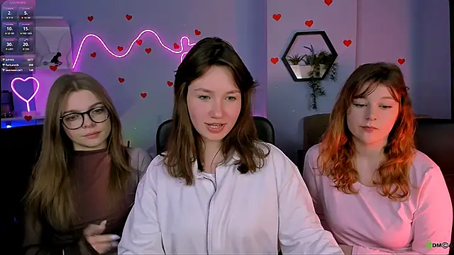 Snapshot of helli_belli chatting on February 18, 2026, 8:27 pm helli belli online show from February 18, 2026, 8:27 pm