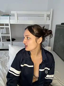 Snapshot of SpicyPalmera chatting on October 3, 2025, 2:47 pm SpicyPalmera online show from October 3, 2025, 2:47 pm