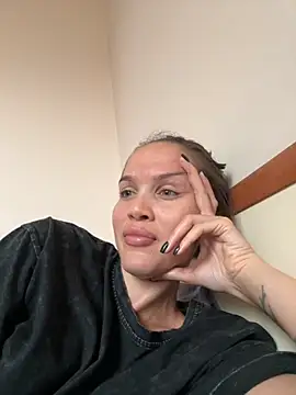 Beverly Hilll online show from October 7, 2025, 12:46 pm