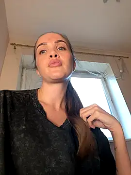 Beverly Hilll online show from October 8, 2025, 1:53 pm