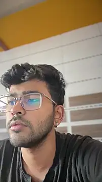 Snapshot of DoctorAlonee46 chatting on October 28, 2025, 5:22 am DoctorAlonee46 online show from October 28, 2025, 5:22 am