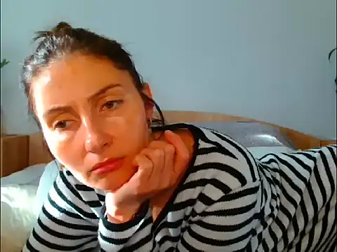 Irina9793 online show from November 27, 2025, 9:44 am