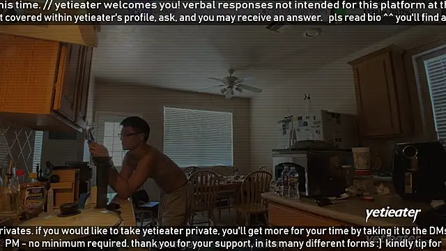 Snapshot of yetieater chatting on June 13, 2026, 4:05 pm yetieater online show from June 13, 2026, 4:05 pm