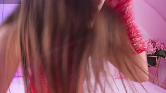 Snapshot of ValeriMilton chatting on November 4, 2025, 7:24 pm ValeriMilton online show from November 4, 2025, 7:24 pm