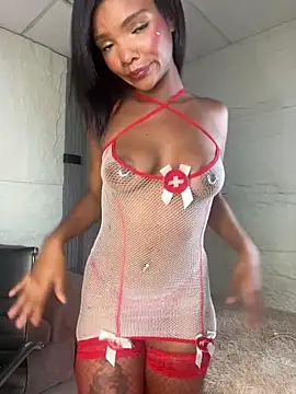 PinkyMoon online show from December 20, 2025, 5:20 pm