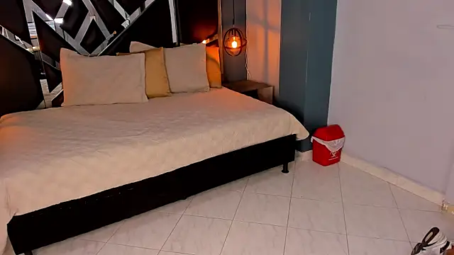 Melissa 23  online show from October 3, 2025, 11:29 am