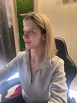 Snapshot of amorearte_m chatting on March 18, 2025, 11:09 pm amorearte m online show from March 18, 2025, 11:09 pm