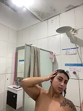 mayteziinhaa online show from November 5, 2025, 12:32 am