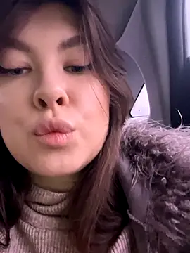 HannaJohnson online show from November 13, 2025, 5:50 am