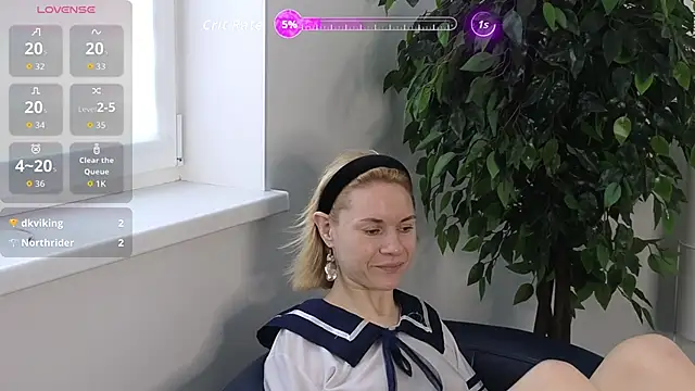 EmmaGallen online show from October 10, 2025, 8:35 am