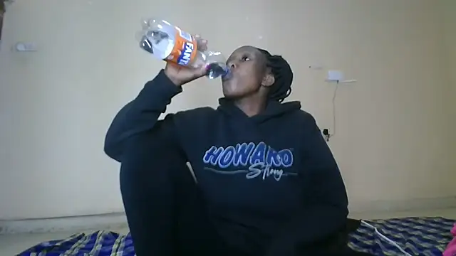 Snapshot of Squirt_Goddesss chatting on December 2, 2025, 6:14 pm Squirt Goddesss online show from December 2, 2025, 6:14 pm