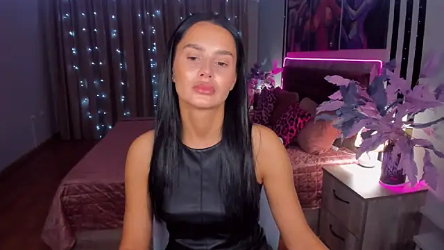 DanaSincere online show from November 21, 2025, 3:49 am