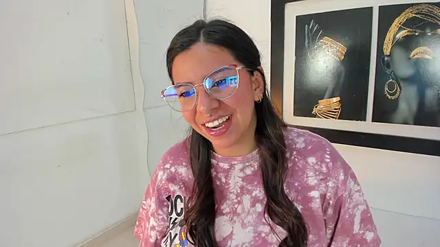 emilyy cooperr online show from December 3, 2025, 12:03 pm