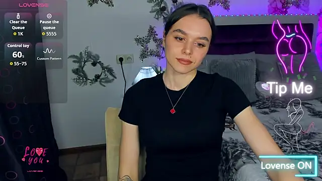 EmelyMason online show from January 6, 2026, 12:31 pm