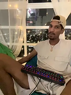 Miguel bigcock online show from October 28, 2025, 11:29 pm