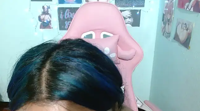 Snapshot of Sali_Poison chatting on March 13, 2025, 9:16 pm Sali Poison online show from March 13, 2025, 9:16 pm