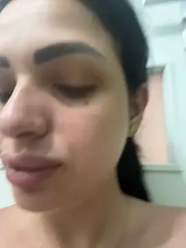 Snapshot of IrisRossie chatting on July 29, 2026, 5:49 am IrisRossie online show from July 29, 2026, 5:49 am