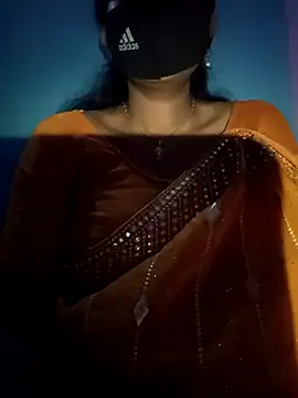 Sexyradha  online show from April 4, 2026, 9:12 pm