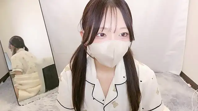 mami-pokoch online show from October 21, 2025, 1:56 pm