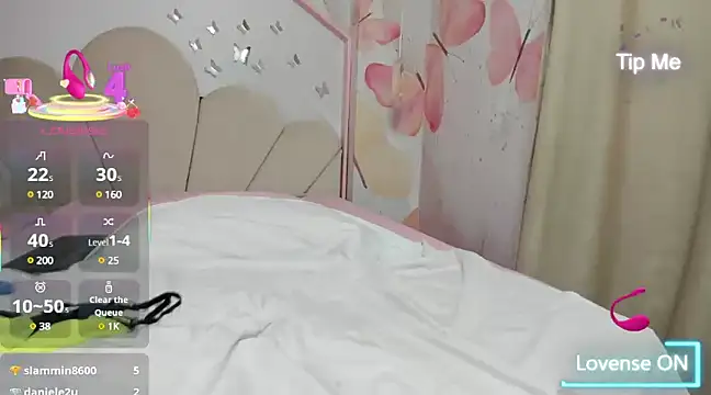 sweetiepeach  online show from March 18, 2025, 5:41 am