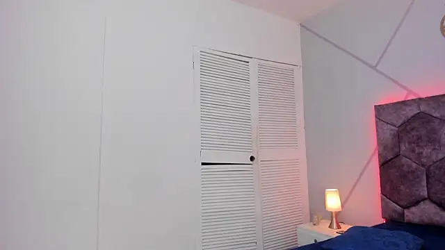 Snapshot of aurora_collinss_ chatting on March 18, 2025, 12:03 pm aurora collinss online show from March 18, 2025, 12:03 pm