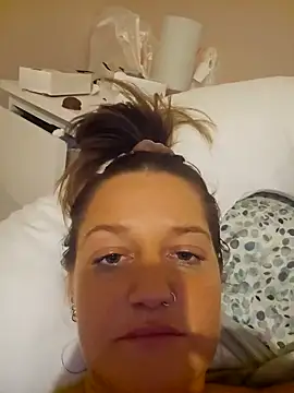 Snapshot of Pleasing-Chloe49 chatting on March 18, 2025, 3:42 am Pleasing-Chloe49 online show from March 18, 2025, 3:42 am