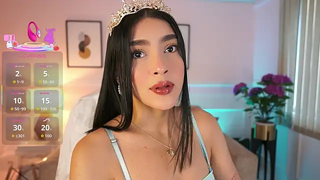 Snapshot of JulesBenett chatting on November 1, 2025, 11:34 am JulesBenett online show from November 1, 2025, 11:34 am