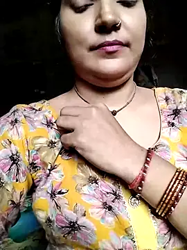 Snapshot of Maidangirl chatting on October 8, 2025, 4:10 am Maidangirl online show from October 8, 2025, 4:10 am